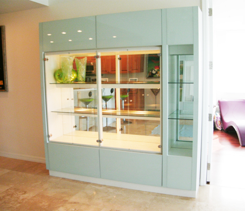 DISPLAY CABINET - Icicle Glass Fronts w/ White Matte Case