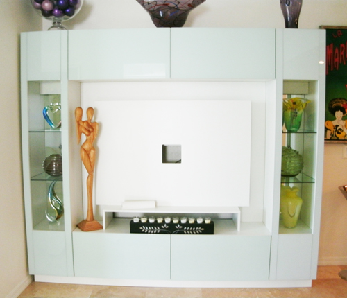 ENTERTAINMENT WALL UNIT - Icicle Glass Fronts w/ White Matte Case